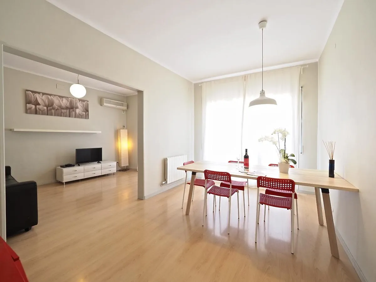 Apartment Barcelonaforrent Sagrada Penthouse Spain